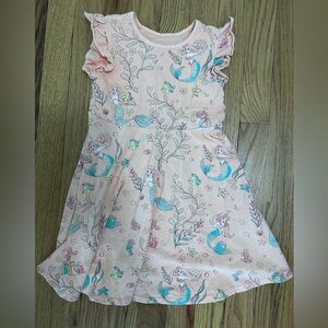 Salmon colored Disney princess dress size 5T - excellent condition